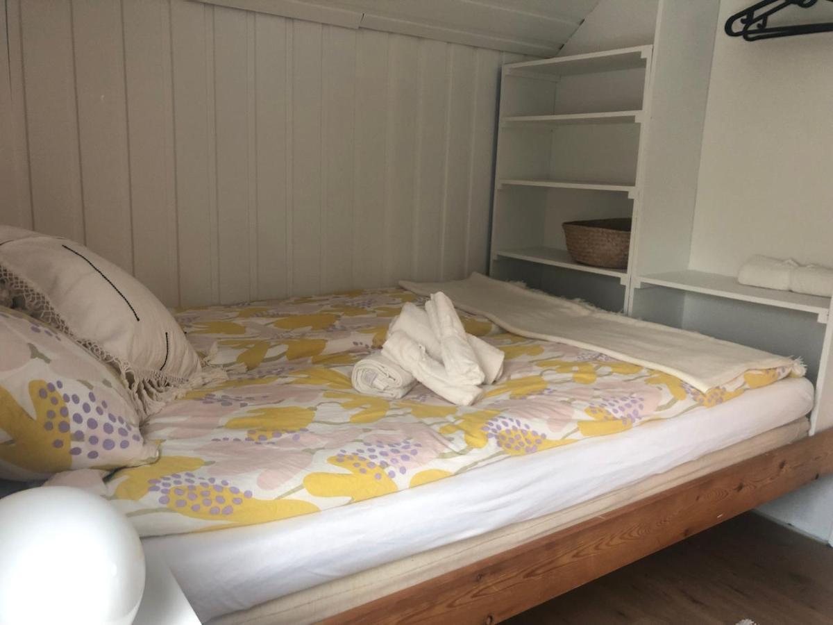 Bard Cottage Akranes Bagian luar foto
